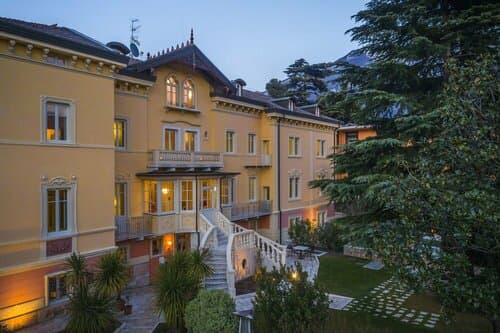 Внешний вид отеля Villa Italia Luxury Suites and Apartments