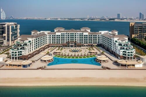 Внешний вид отеля Taj Exotica Resort & SPA The Palm Dubai