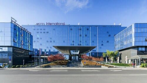 Внешний вид отеля Maistra City Vibes Hotel International