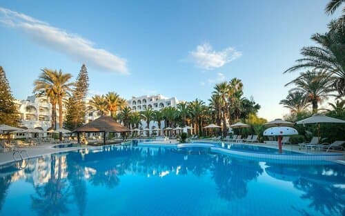 Внешний вид отеля Marhaba Beach