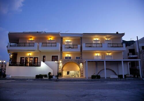 Внешний вид отеля Filoxenia Hotel