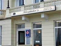 Внешний вид отеля Alexander's