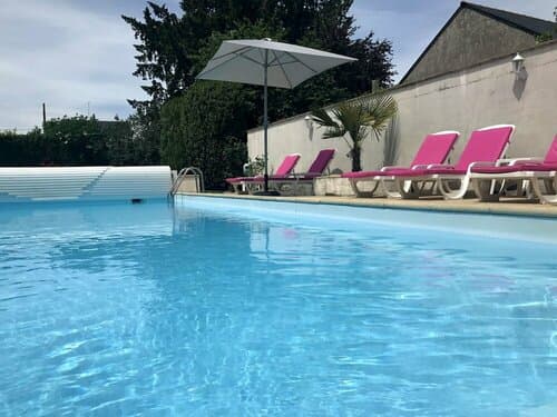Внешний вид отеля Logis Hôtel Restaurant Le Cheval Blanc