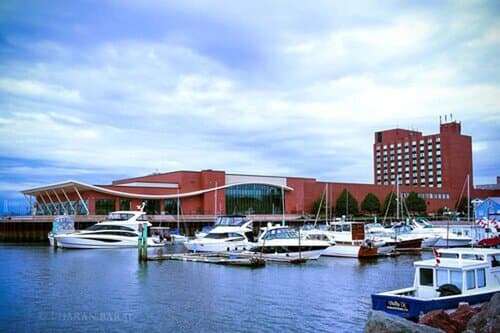 Внешний вид отеля Delta Hotels by Marriott Prince Edward