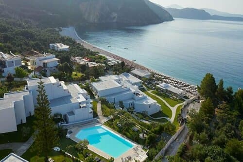 Внешний вид отеля Lichnos Beach Hotel & Suites