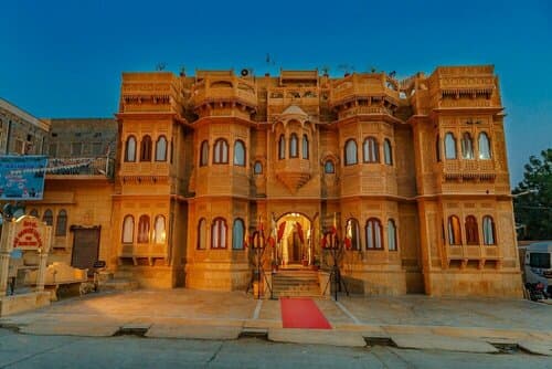 Внешний вид отеля Hotel Lal Garh Fort And Palace