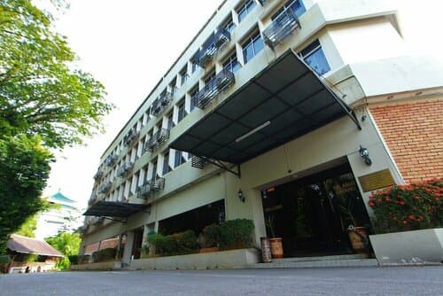 Внешний вид отеля Telang Usan Hotel