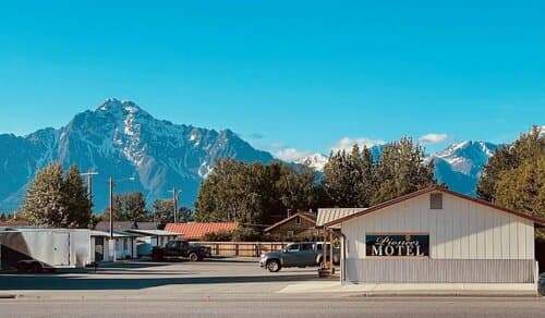 Внешний вид отеля The Pioneer Motel