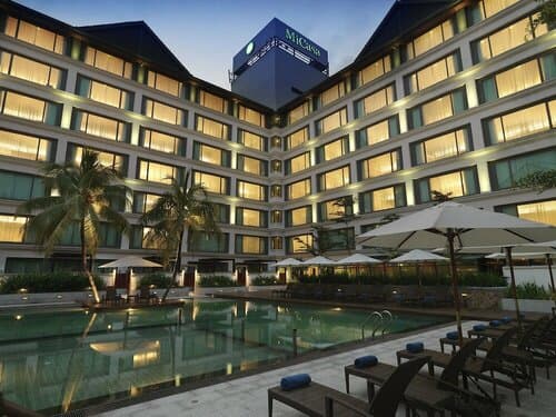 Внешний вид отеля MiCasa All Suite Hotel