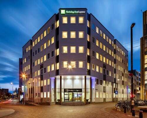Внешний вид отеля Holiday Inn Express Arnhem