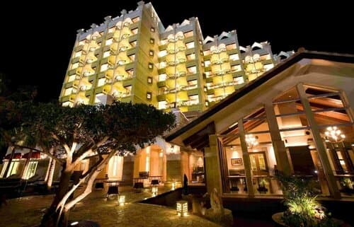 Внешний вид отеля Okinawa Kariyushi Resort Exes Onna