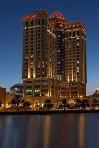 Внешний вид отеля Sheraton Mall of the Emirates Hotel, Dubai