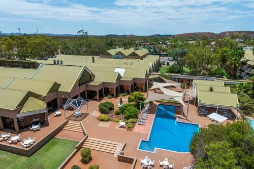 Внешний вид отеля DoubleTree by Hilton Hotel Alice Springs