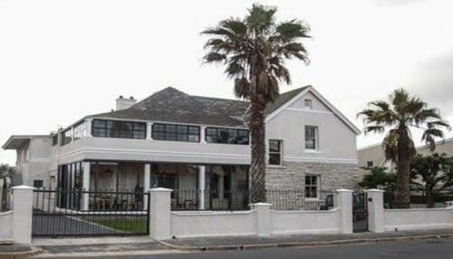 Внешний вид отеля Muizenberg Guestique
