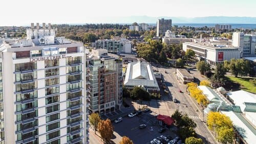Внешний вид отеля DoubleTree by Hilton Hotel & Suites Victoria