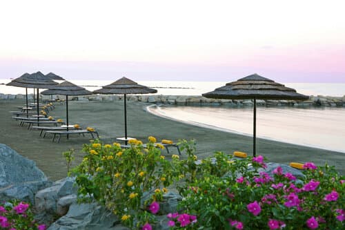 Внешний вид отеля Crowne Plaza